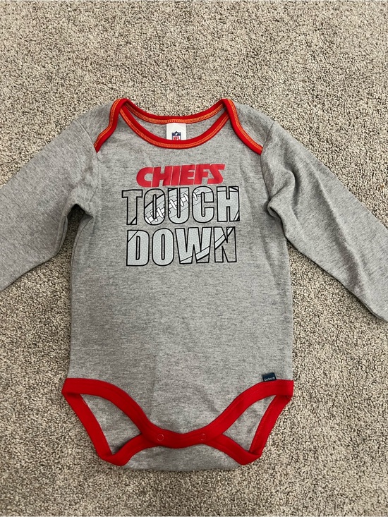 NFL Other - Gerber Chiefs 'Touchdown' Football Sports Grey & Red Long-Sleeve One-Piece 18M